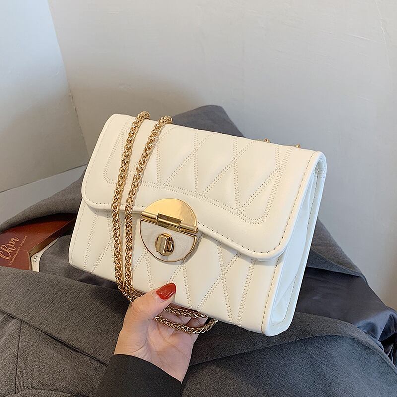 Lingge刺繍糸レディーススモールバッグ2020人気の新しいトレンディなインススーパーファイアーメッセンジャーバッグネット赤ファッション小さな正方形のバッグ Tiancai_Wing_Bag0275418