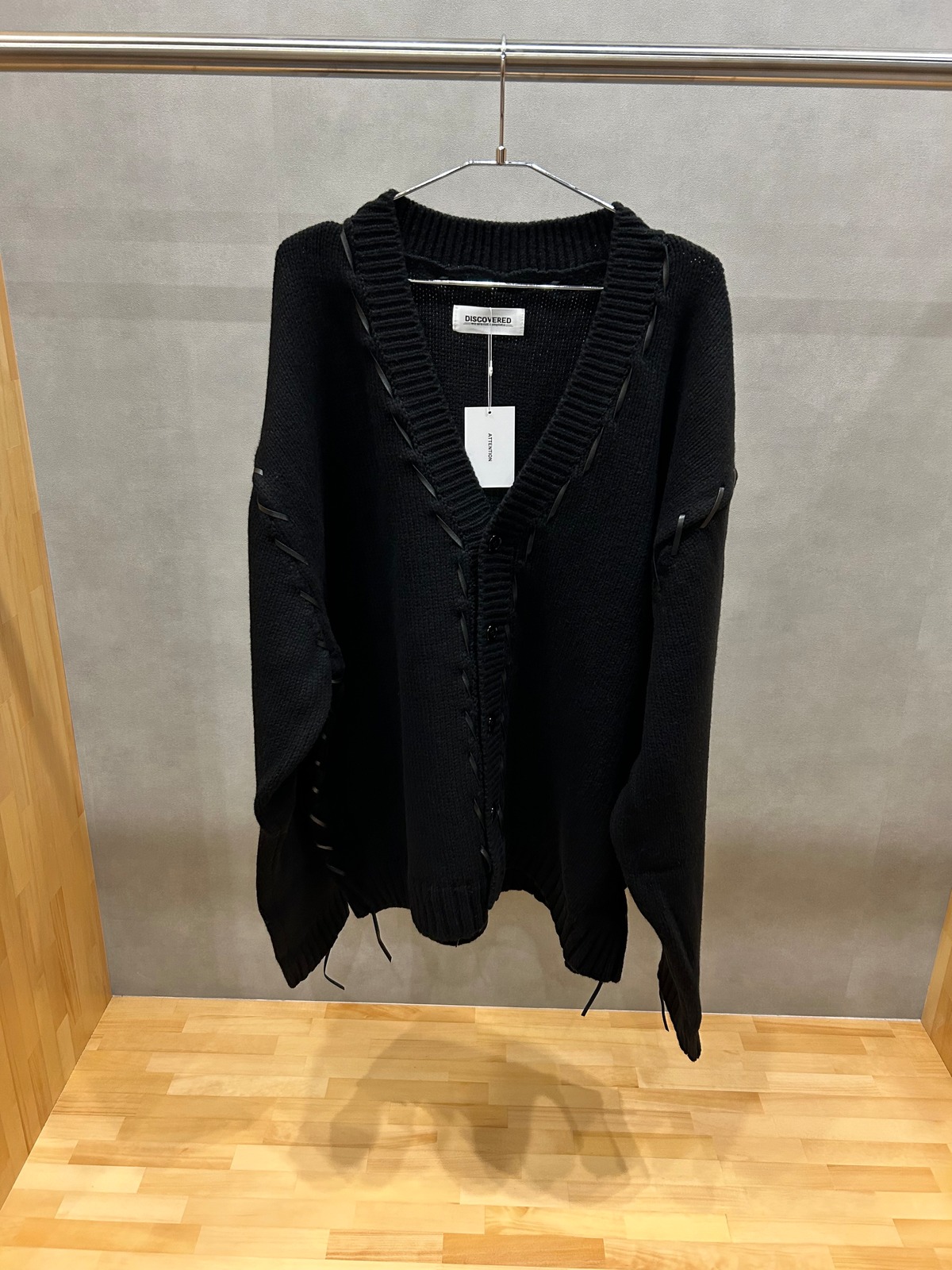 DISCOVERED ディスカバード】LOOPING KNIT CARDIGAN BLACK | delhezi