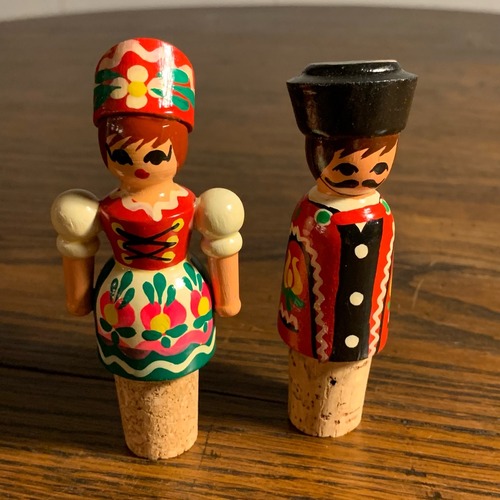 手描きの木製人形コルク栓　ワインコルクストッパー ハンドメイド コルク栓　ハンガリー　