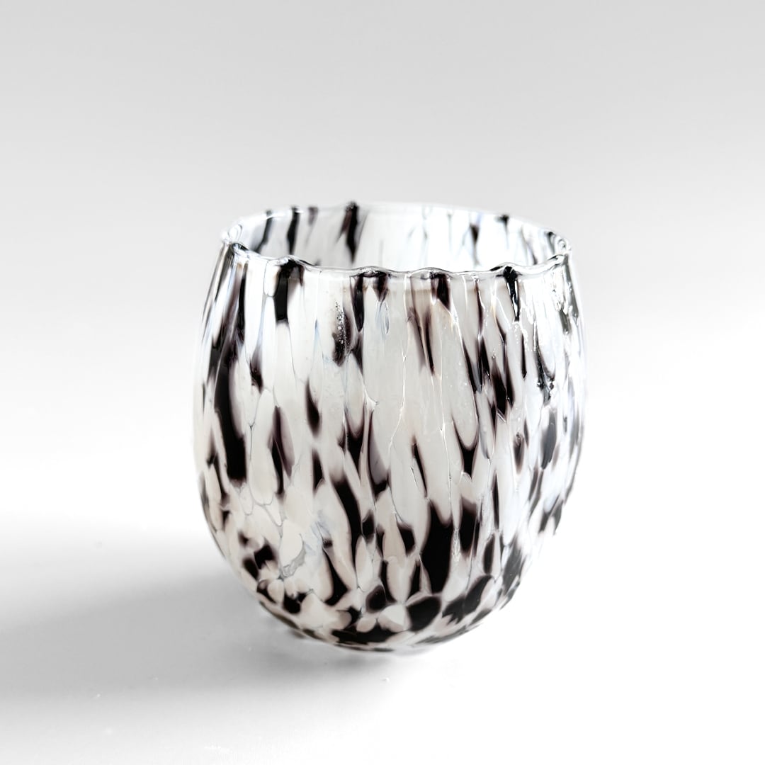 一点もの：Mサイズ】ムラーノ島の手吹きグラス｜白と黒のアート模様