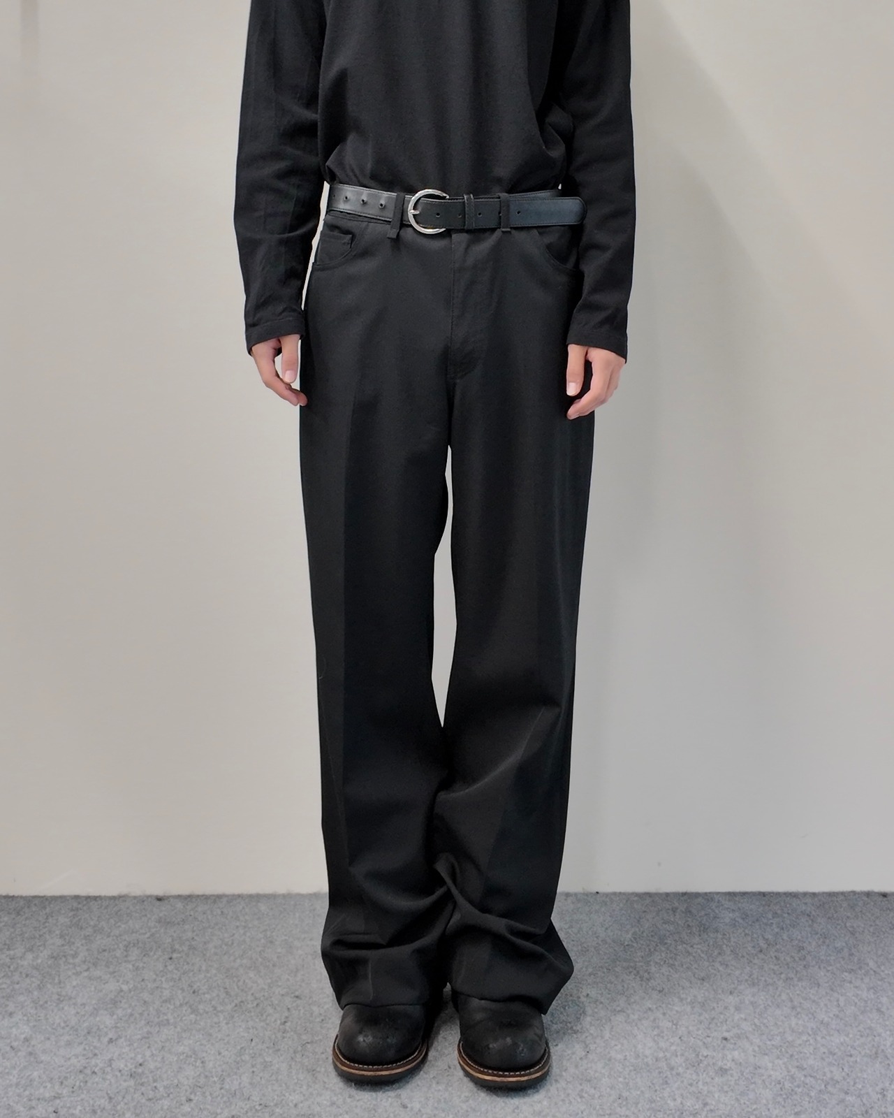 【BALENCIAGA】5P black trousers