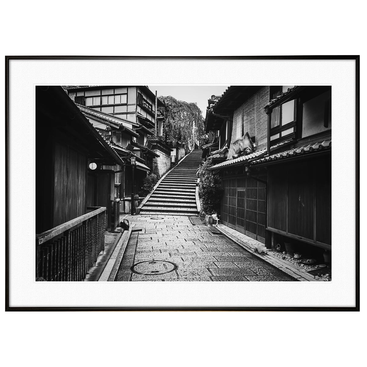 日本写真 京都府東山の旧市街通り インテリア モノクロアートポスター額装 AS2042
