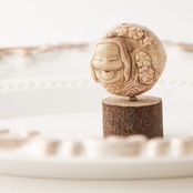 アラシャン瑪瑙 人魚彫刻ビーズ ― 花と人魚の静謐