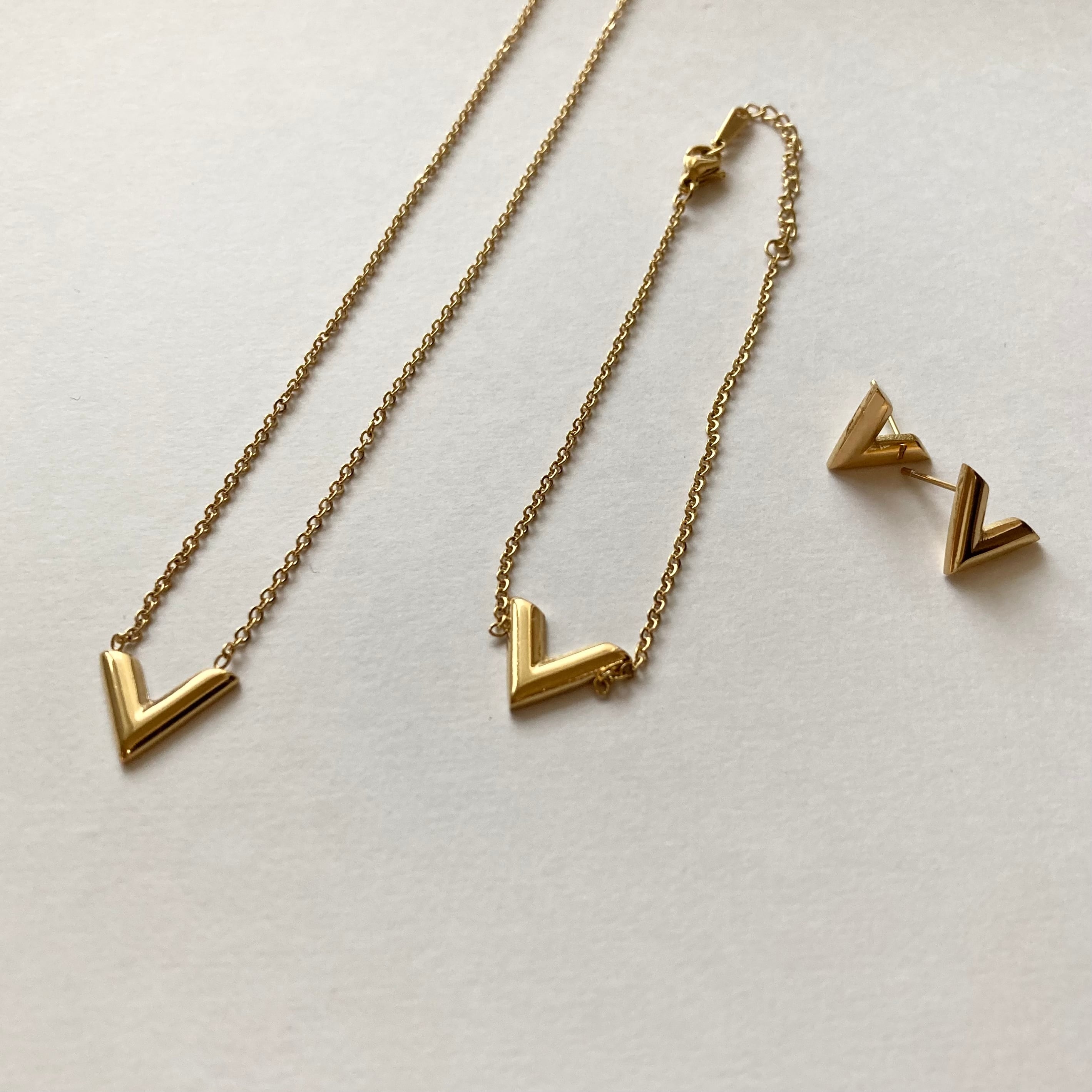 V字ブレスレット