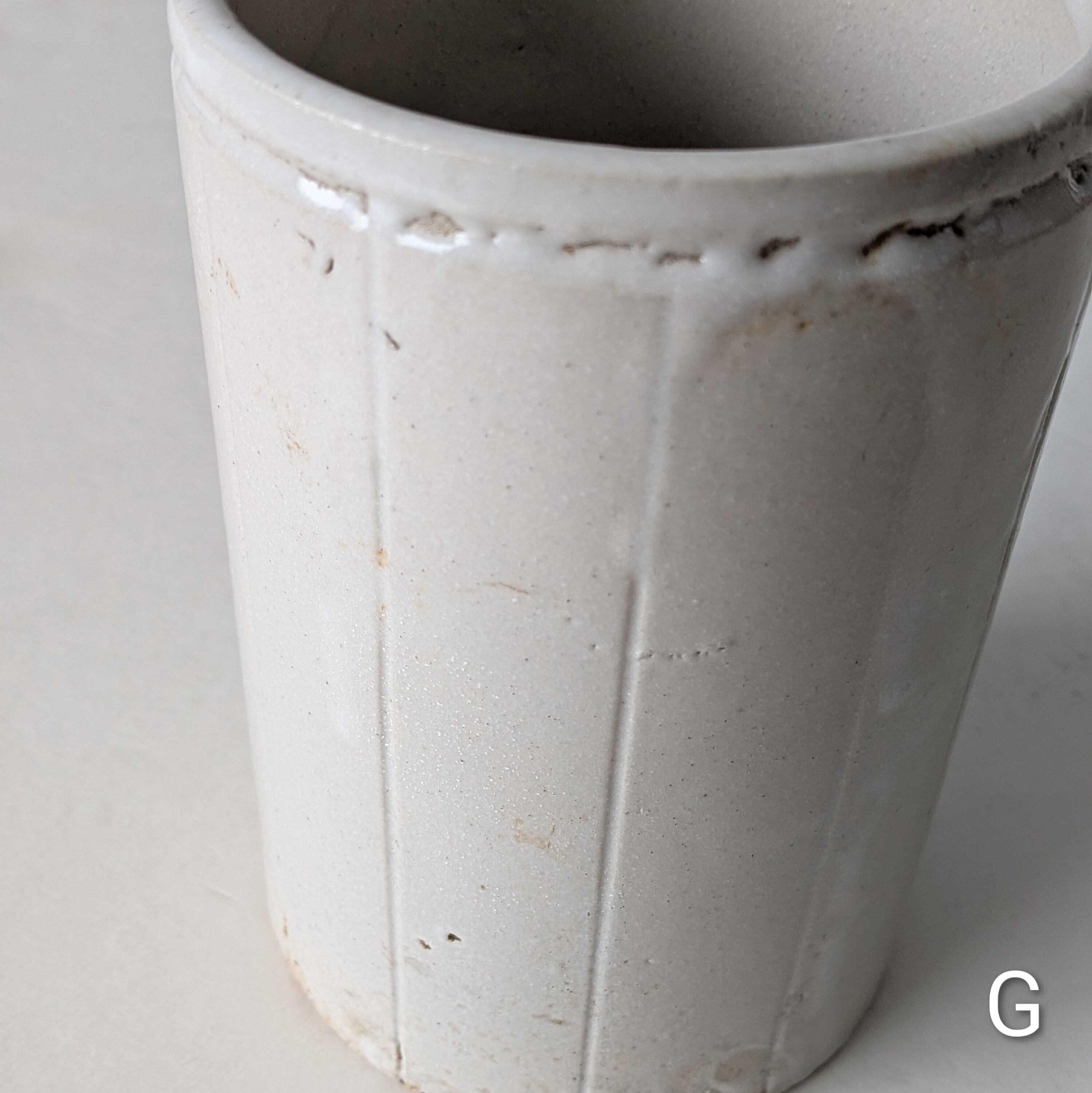 ENGLAND ANTIQUE JAM POT 