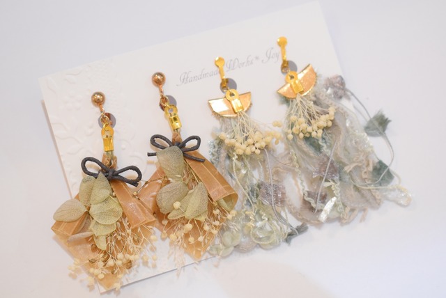 《お得♡》【ピアス変更可能】JOY　ブーケ＆レース糸とかすみそうイヤリングセット