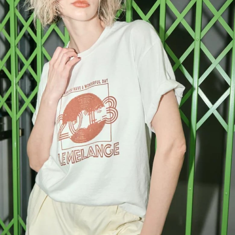 6.0オンスウルトラコットンロゴTシャツ