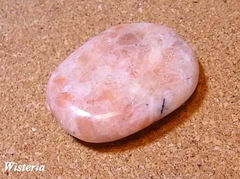 第2チャクラ ヒーリングストーン サンストーン 03 | Wisteria