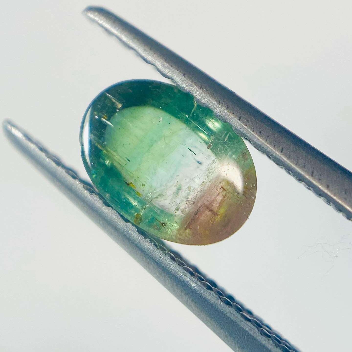 桜、青葉、青空　トルマリンカボション