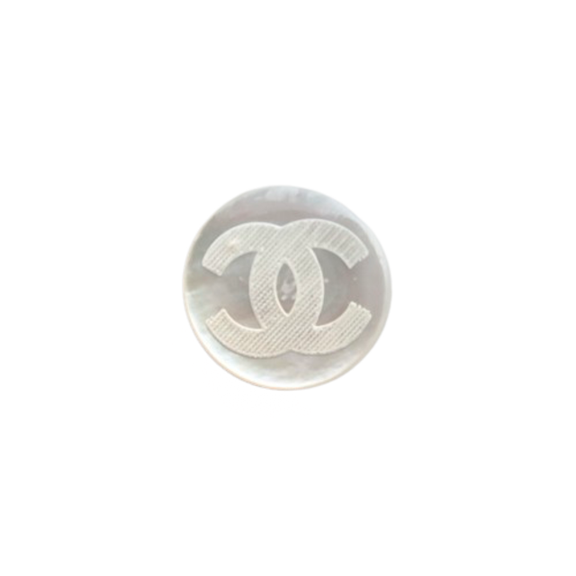 【VINTAGE CHANEL BUTTON】ココマーク 白蝶貝 ボタン 12mm C-24025