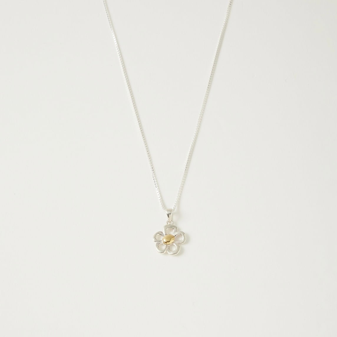 Flower necklace
