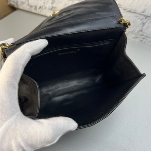 CHANEL シャネル ココマーク  レザ－ ショルダーバッグ ブラック A-9551