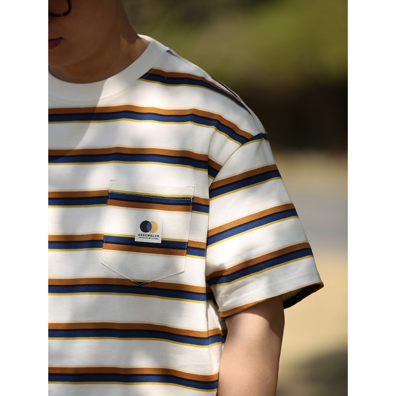 Multi-stripe pocket tee  0865 - 3