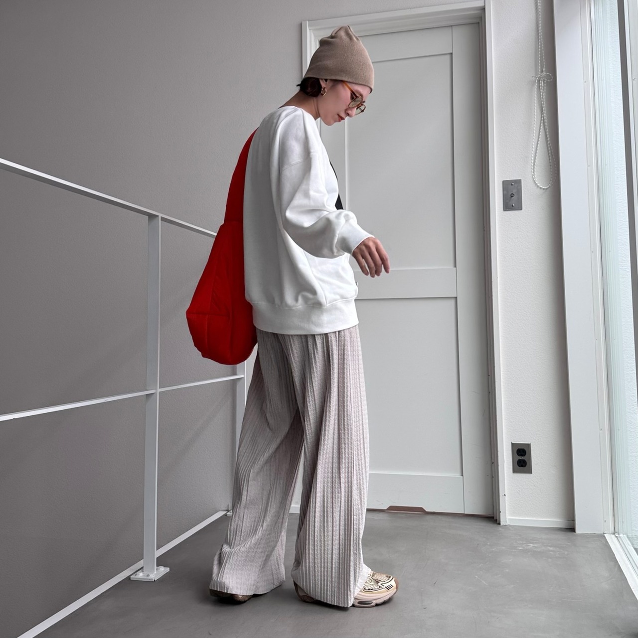 monoフォトスウェットPO/ホワイト