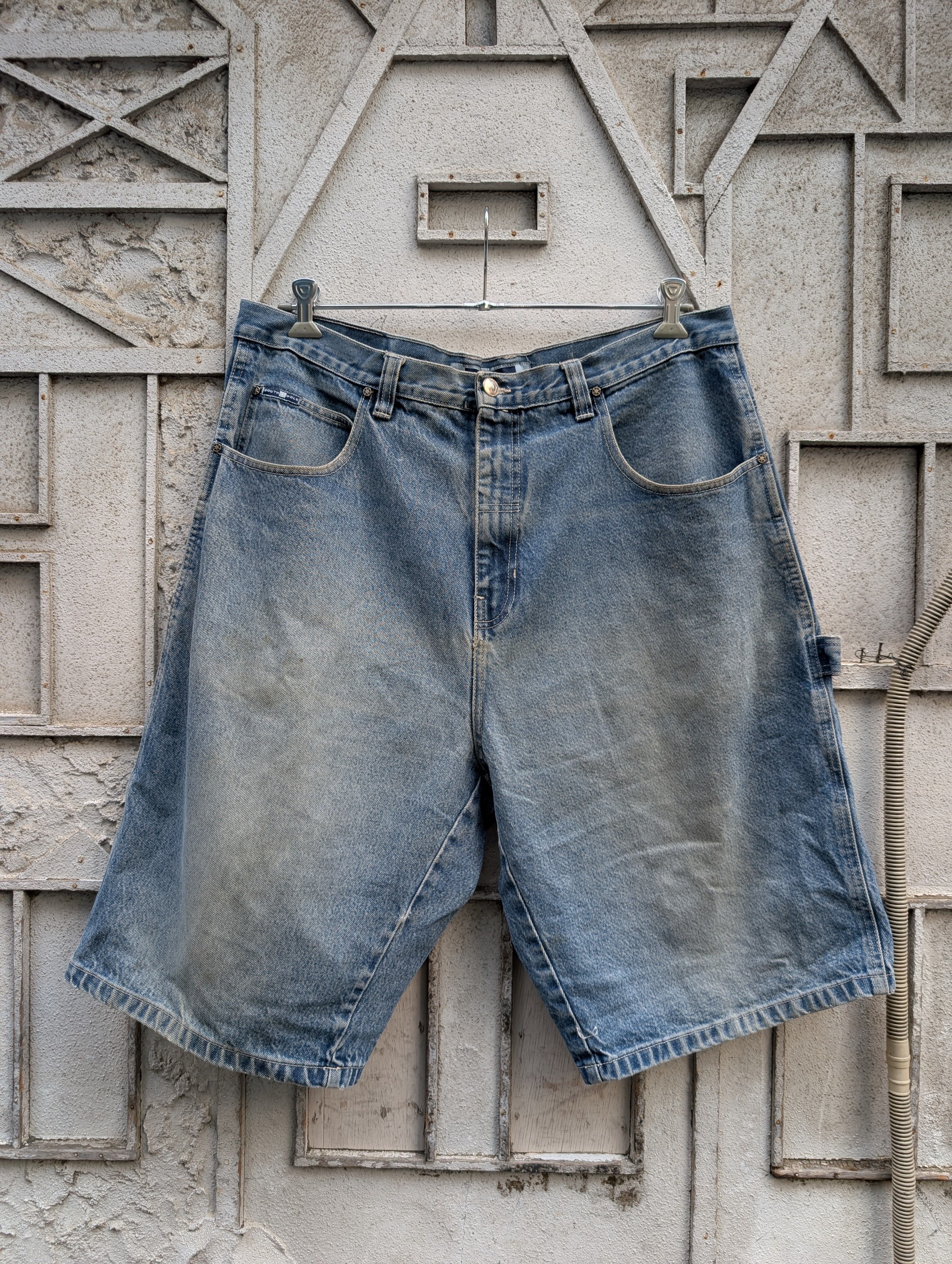 "SOUTH POLE" fade denim shorts