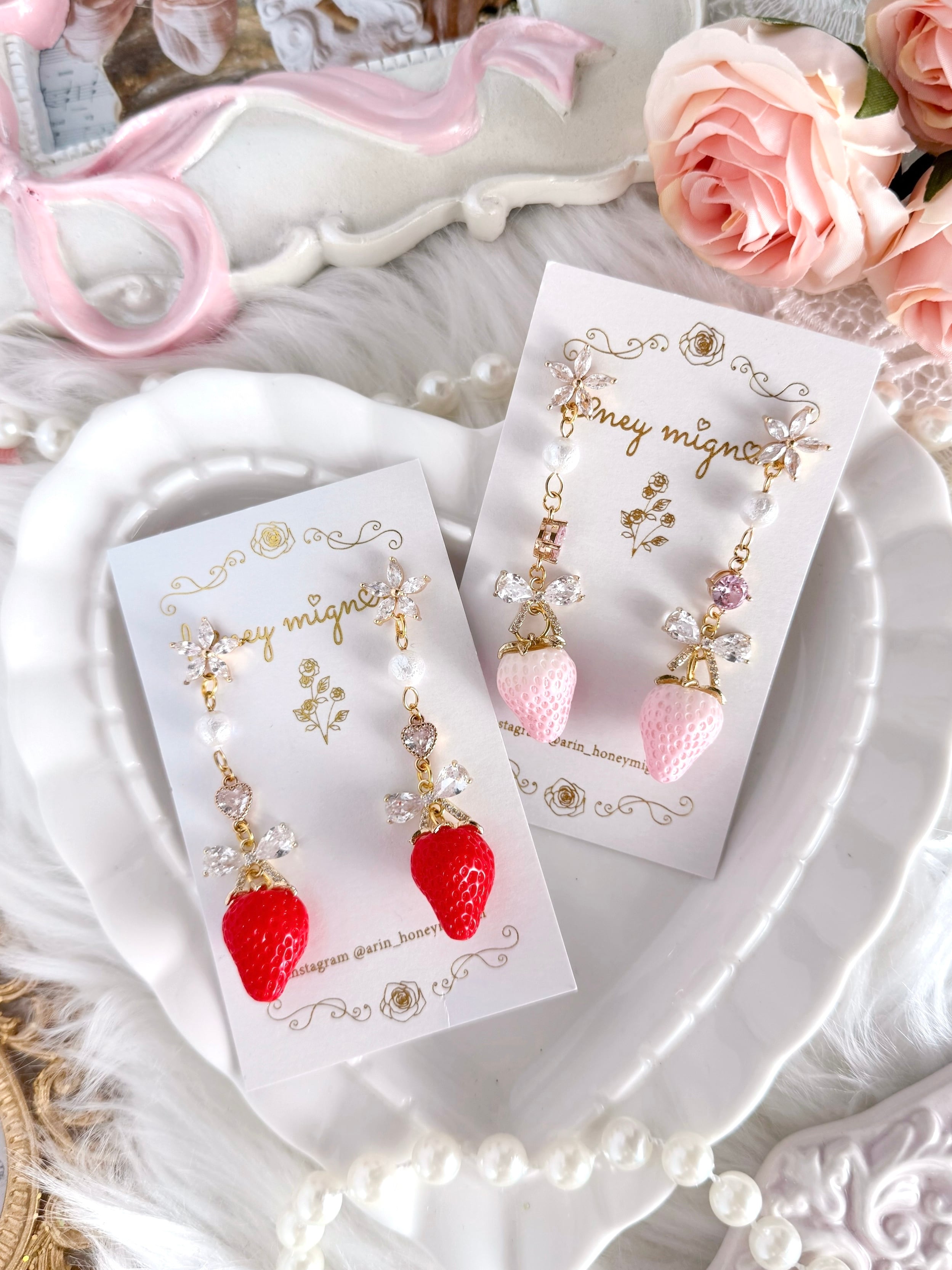 いちごモチーフピアス/イヤリング【ST-34】