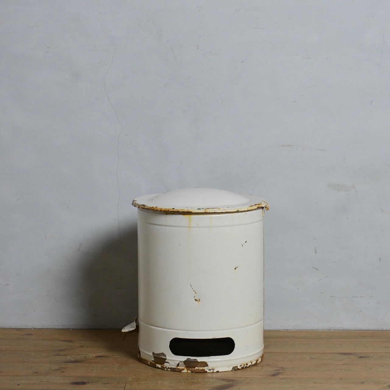 Garbage Can / ガーベッジ カン〈ゴミ箱・ダストボックス・ホーロー