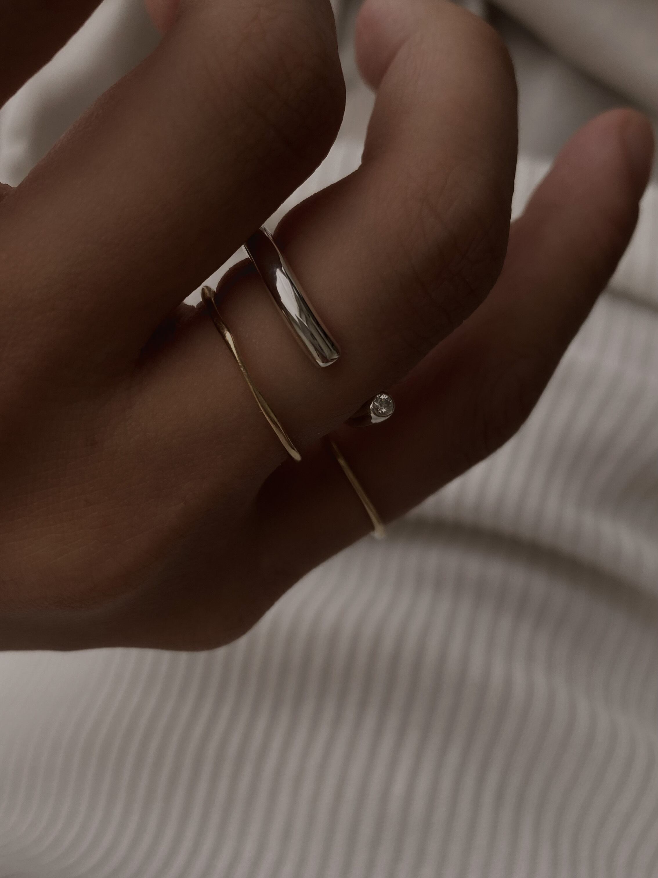 桜舞う季節 【vebet】hug diamond ring | maximise.mu