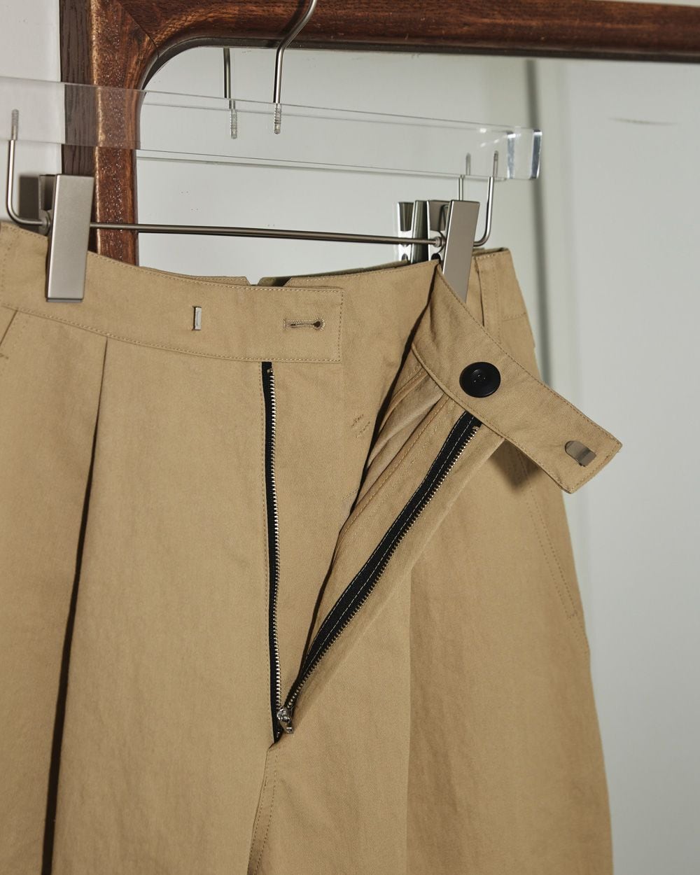 TODAYFUL トゥデイフル Cottontwill Cocoon Pants 12220705 | ANERCA