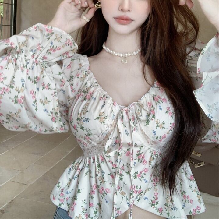 トップス レディース シャツ ブラウス ショート丈 長袖 ボリューム袖 Vネック オフショルダー スリム 細身 ストレート シフォン フリル プルオーバー かわいい 大人可愛い きれいめ カジュアル エレガント フェミニン おしゃれ セクシー おとな ナチュラル こなれ感 キュート ガーリー レトロ 華やか 花柄 学生 通学 デート お出かけ 女子会 パーティー リゾート 旅行 海 カフェ巡り 街歩き フリーサイズ ゆる 春 夏 10代 20代 ママ 韓国系 着回し ファッション コーデ モテ 送料無料