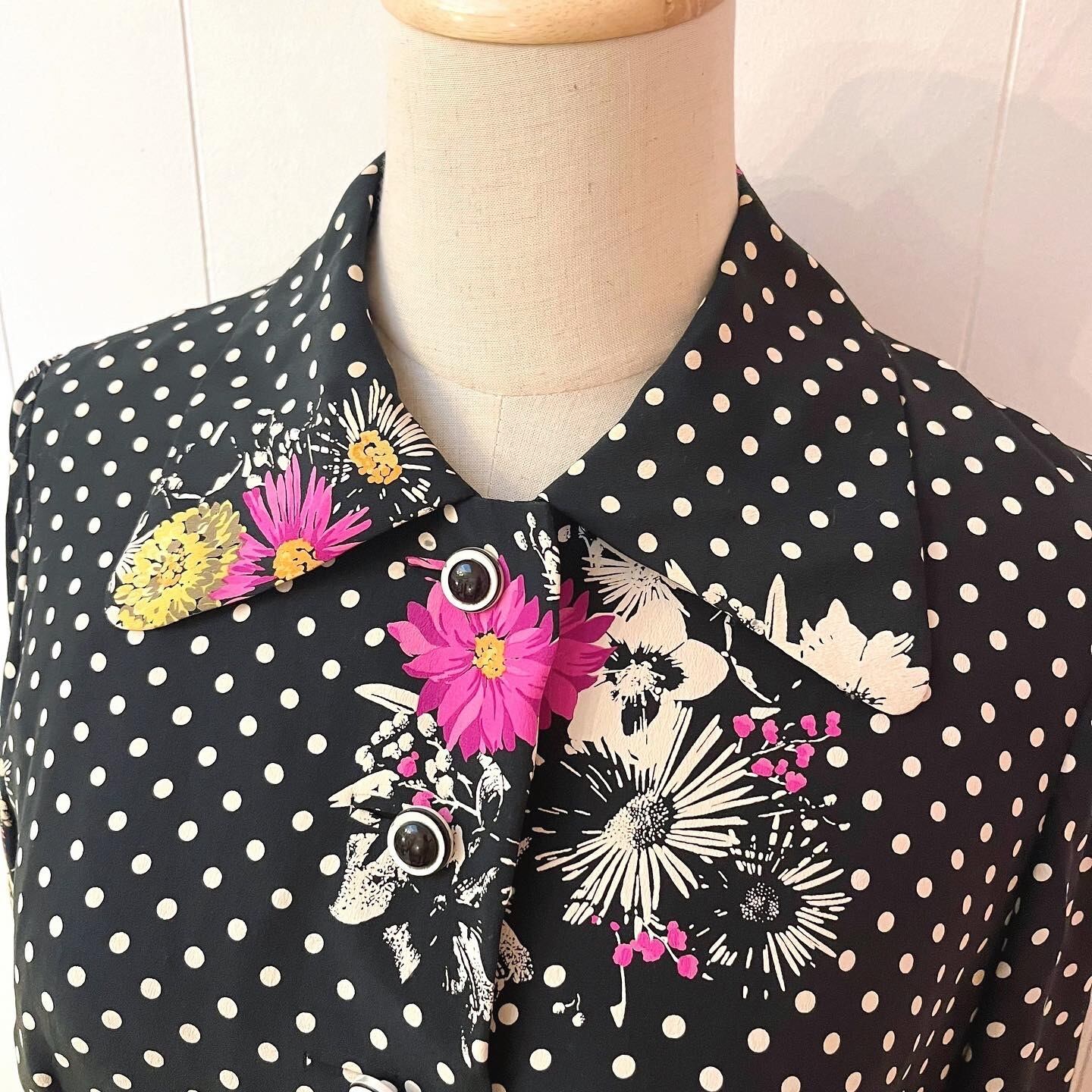 rétro flower white dot flare one-piece