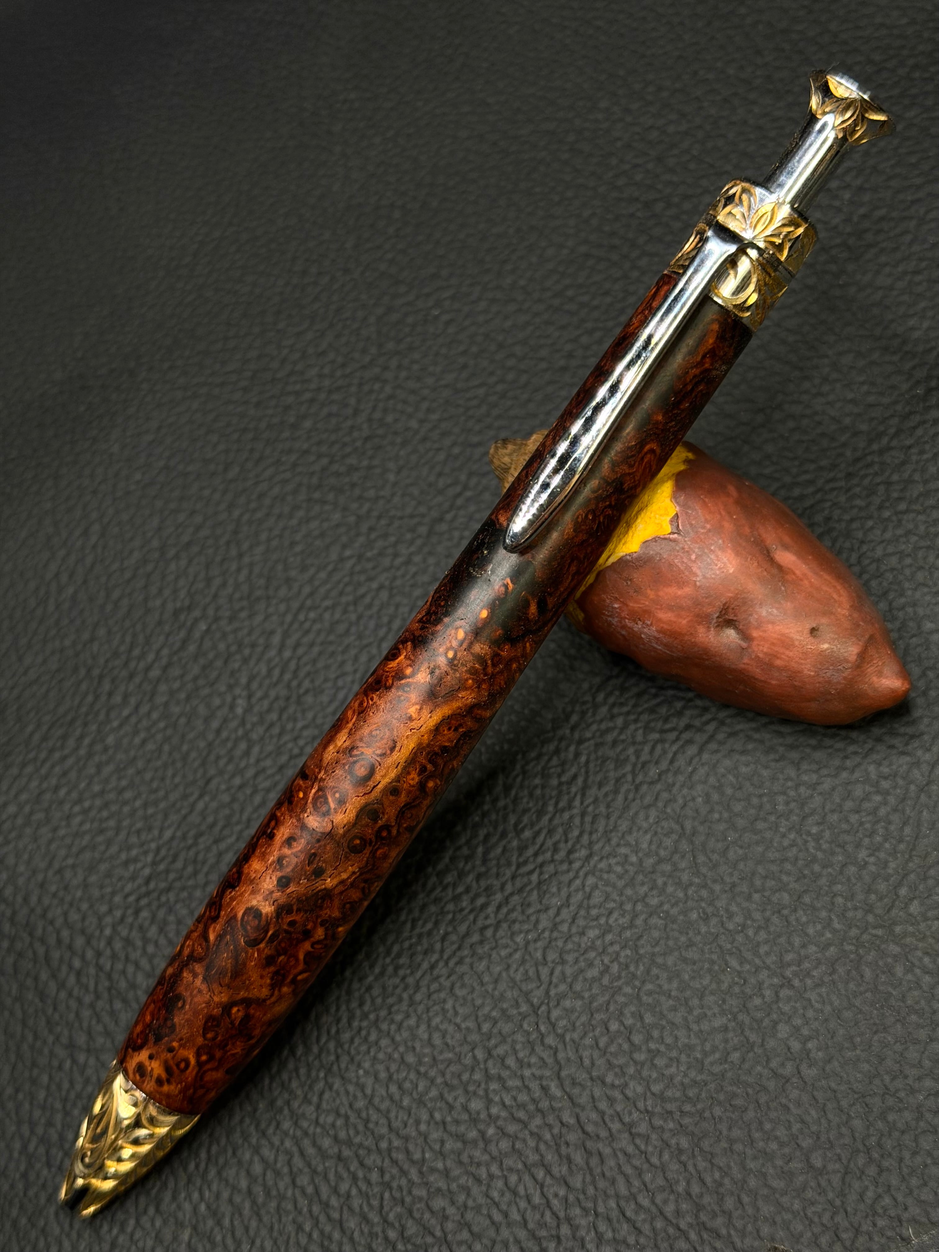 8 黒柿 孔雀杢極上 | こぶた工房