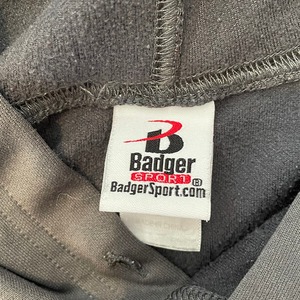 【Badger Sport】キャンプ場 刺繍ロゴ スウェット フーディ ポリエステルパーカー Mサイズ US古着