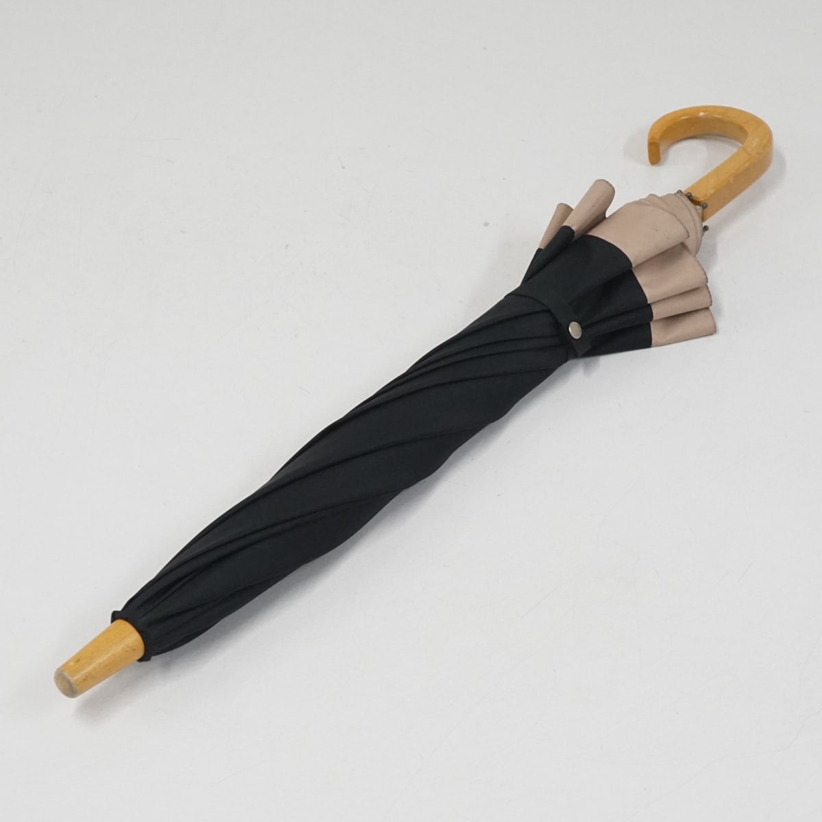 サンバリア100 完全遮光日傘 USED品 Sサイズ コンビ ブラック ピンク