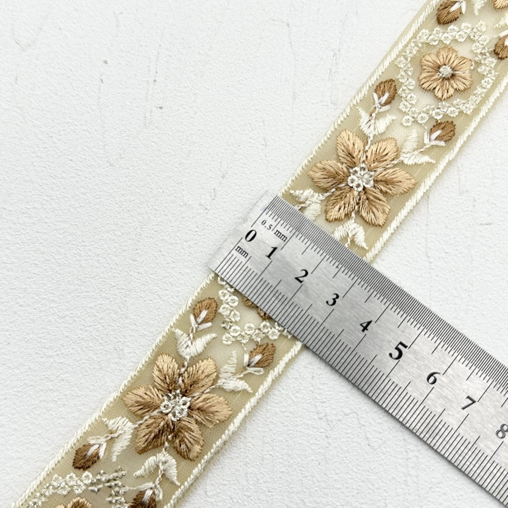 1ロール パステルフローラル [キャラメル]インド刺繍リボン 2751-1R