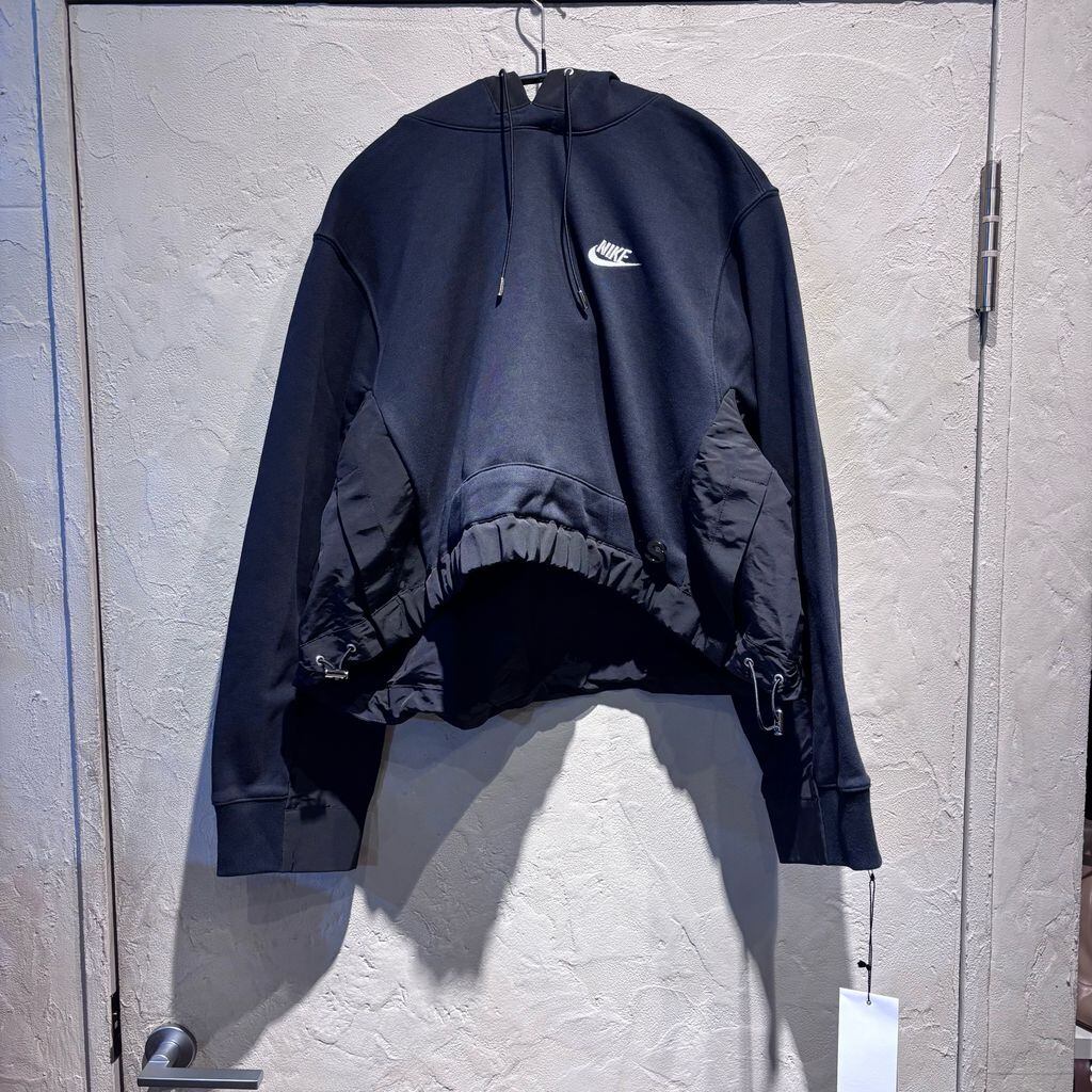 sacai × NIKE サカイ×ナイキ NIKE Customized by sacai HOODIE sacai × NIKE サカイ×ナイキ NIKE Customized by sacai HOODIE