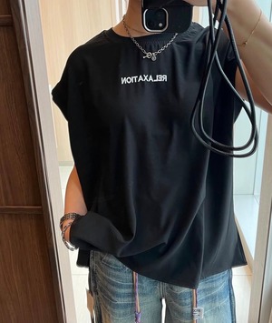 ロゴ刺繍フレンチスリーブトップス