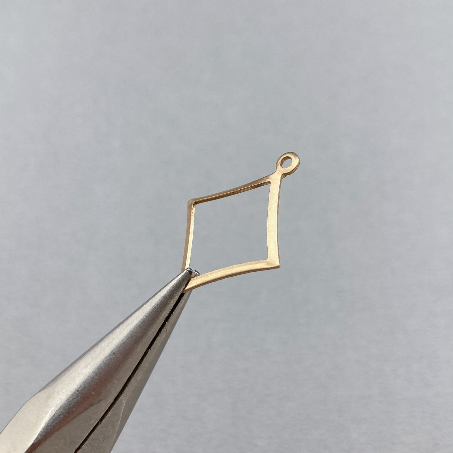 再入荷〉USA真鍮 トランプモチーフフープチャーム | Dua-アクセサリー
