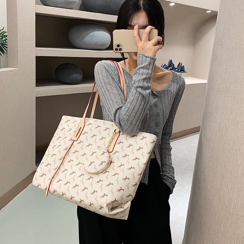 大容量ハンドバッグレディースバッグ2020新しい流行のファッションオールマッチ印刷シングルショルダーバッグネットセレブ写真トートバッグ Tiancai_Wing_Bag78267389669