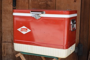 USED 60s Vintage Coleman Snow-Lite Cooler -red 01009