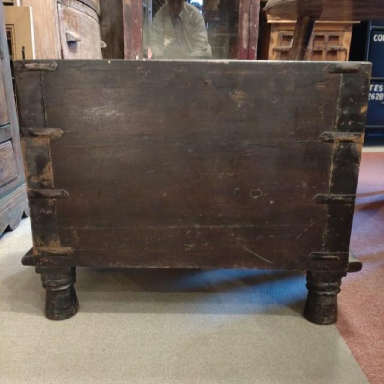 【One-of-a-kind Item】India Box Chair Made of Wood Antique Style Changes over time Display Interior goods