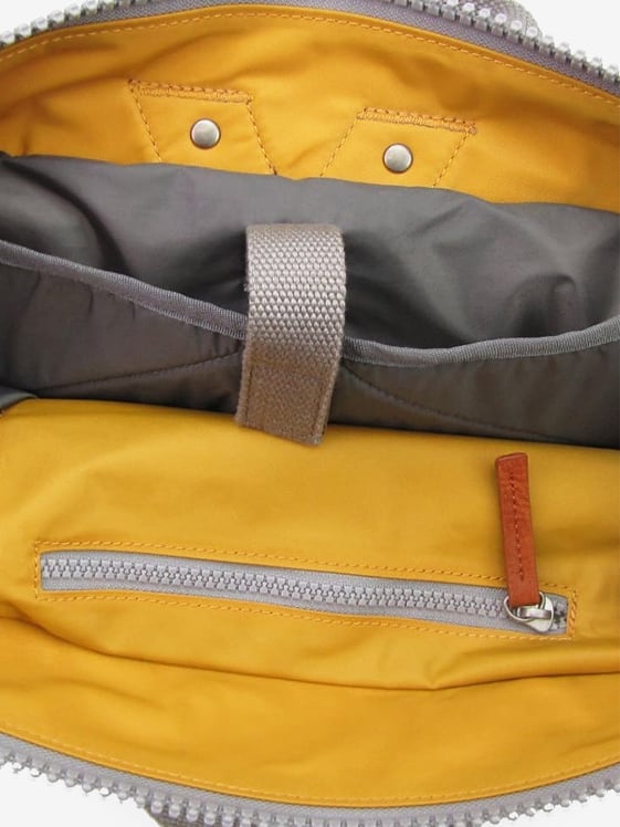 ROKA「Bantry B（Medium）Nylon Corn（軽量リュック）」ー 送料無料