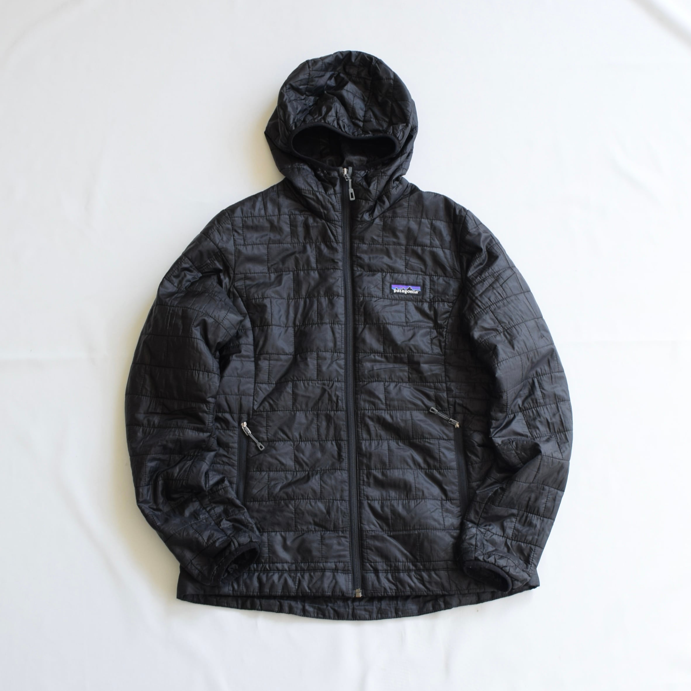 パタゴニア　ナノパフジャケットフーディー　S ブラック Patagonia Nano Puff hoodie レディースS ブラック パタゴニア ナノ