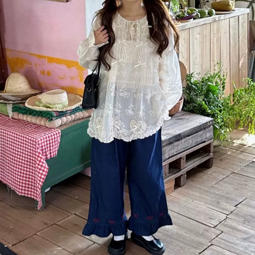 裾フリルリボン刺繍デニムパンツ ・12442