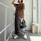 【予約：7月下旬入荷予定】sideslit sheer tee/moca