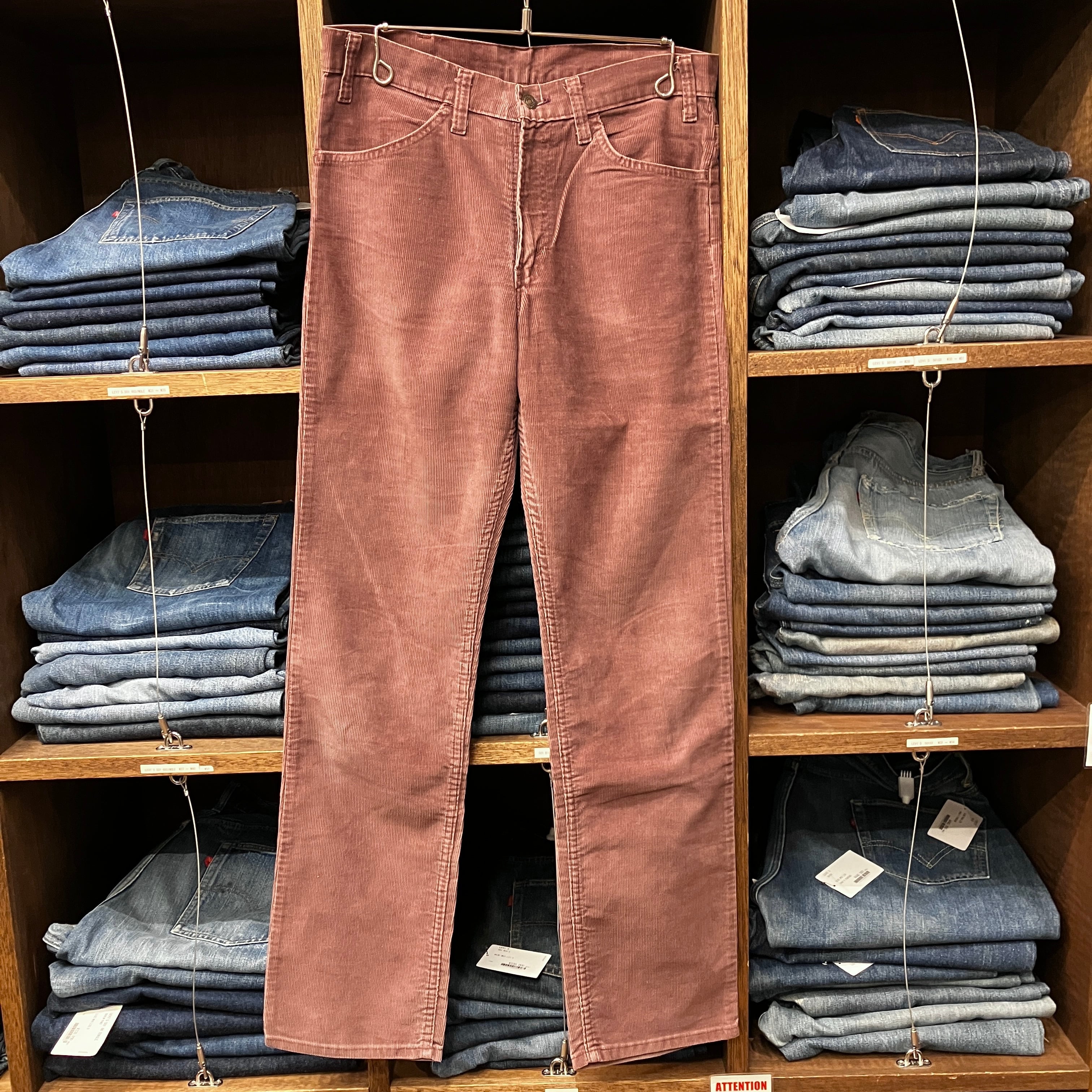 投げ師80s vintage Levi's519 CORDS ① 1980S LEVI'S 519 CORDS PANT BURGUNDY FADE | safarionline
