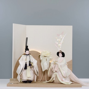 ピーカブーひな人形 ベーシックシリーズ 立雛 親王飾り 【ユテルネル】 ひな人形|雛人形|桜|屏風照明|和モダン