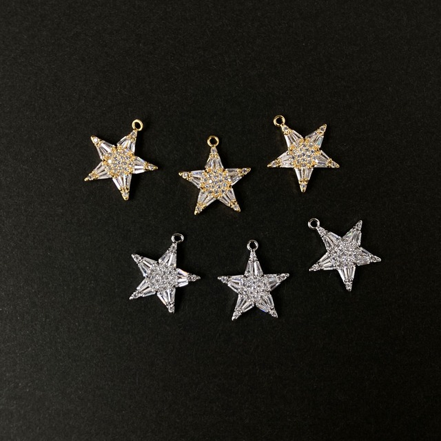 ビジュー敷き詰め星チャーム（16K/プラチナメッキ・16mm）