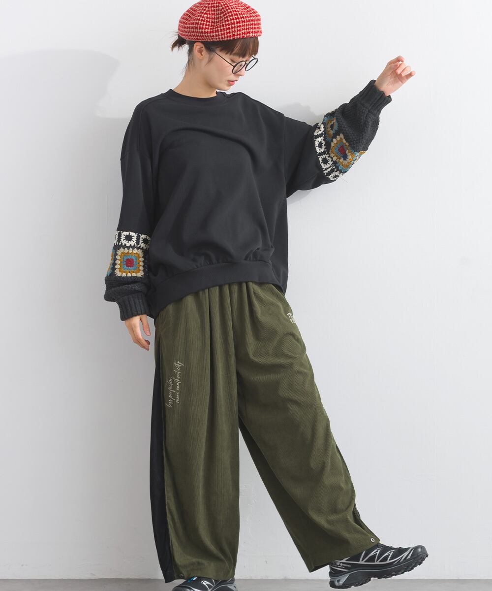 K53100 コーデュロイ脇タックマルチロゴ配色パンツ / Corduroy Side