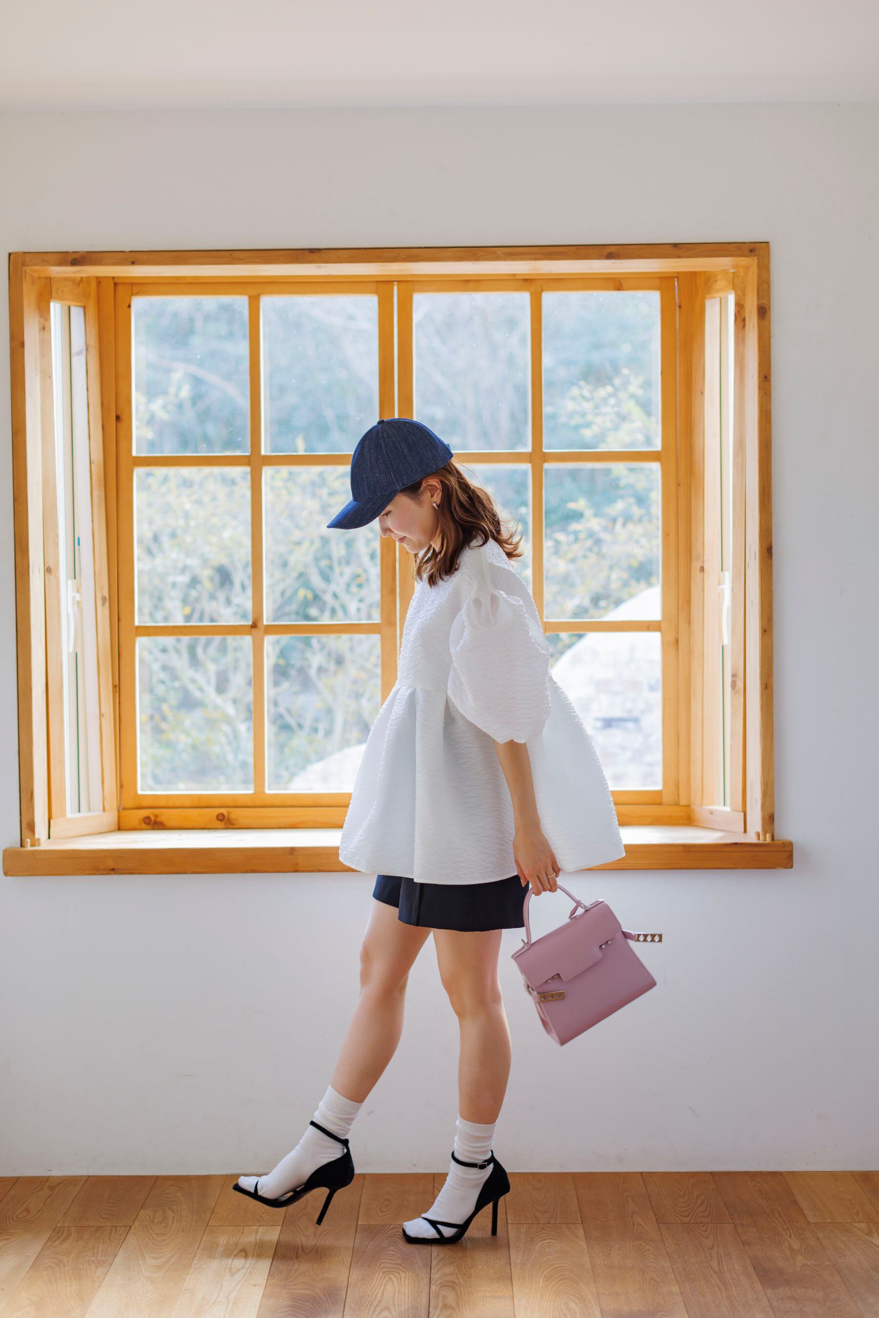 4/19(Fri)21:00- Silky jacquard blouse 5月中旬お届け予定 | Bluelea