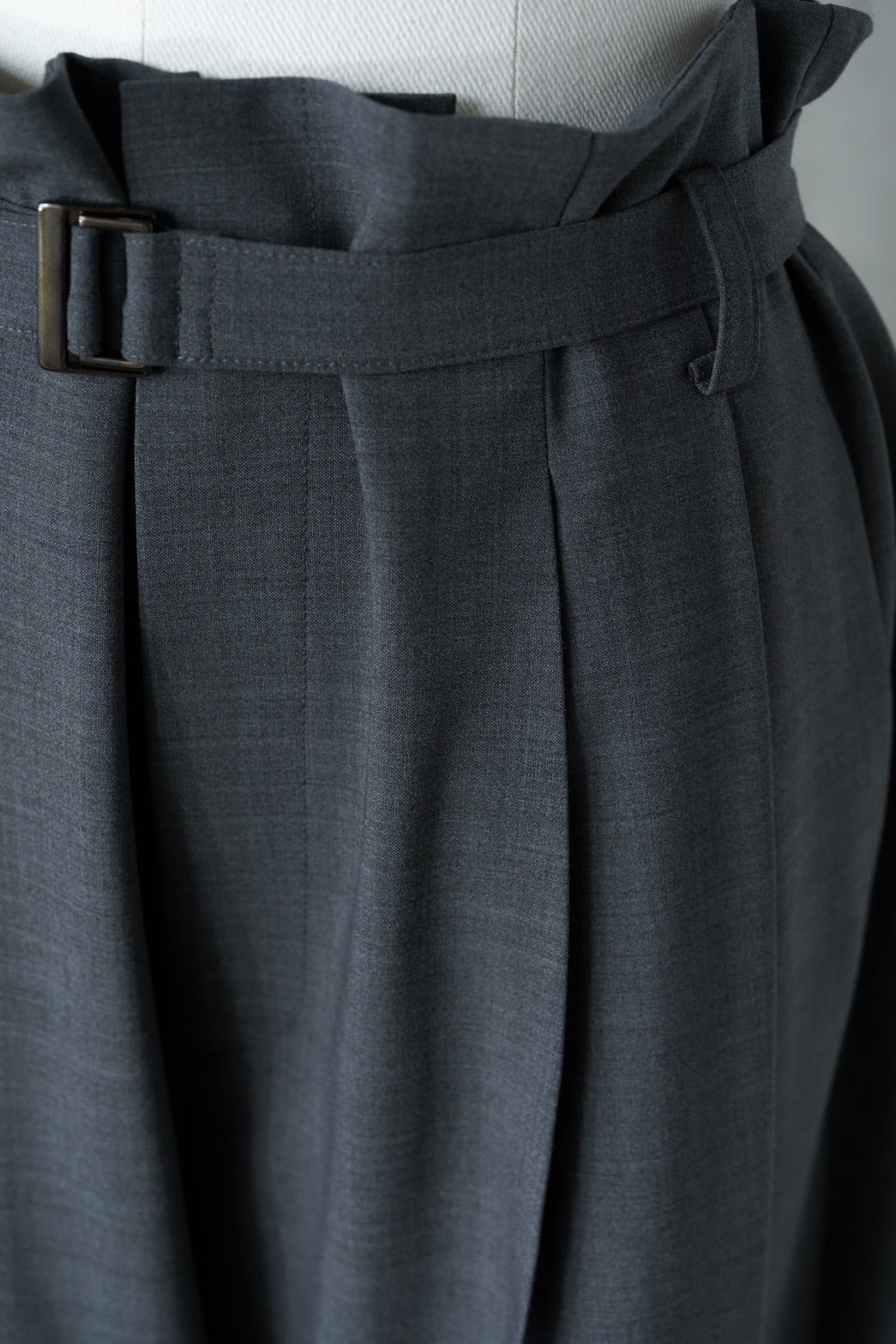 size less pants (charcoal) 10月上旬から10月中旬頃発送 | roughlow