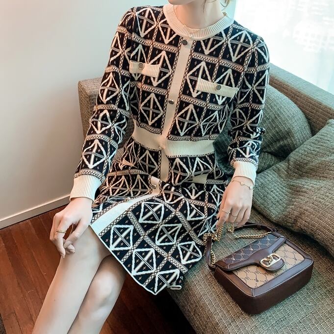 ニットワンピース レディース 春夏 秋冬 春 夏 秋 冬 黒 幾何学 ニット タイトニット ワンピース Aライン タイトワンピース ニットワンピ 長袖 ニットワンピース ミディアムワンピ きれいめ 韓国 ワンピ カーディガン ドレス ミモレワンピ ひざ丈ワンピース 大人