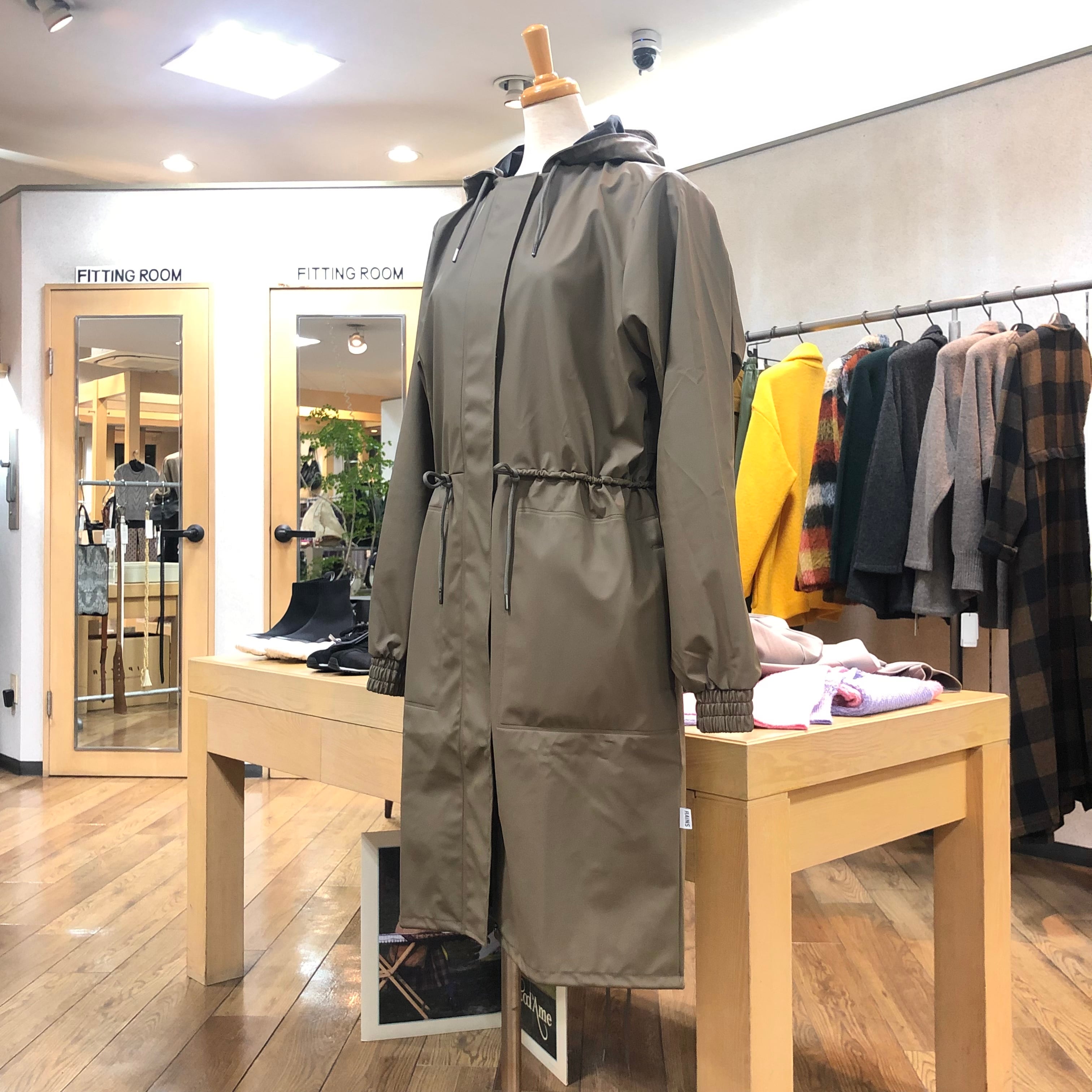 RAINSレインズ –String Parka Essential COL WOOD ベージュ