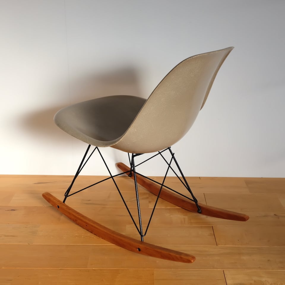 Herman Miller（ハーマンミラー） シェルチェア ロッカーベース フル