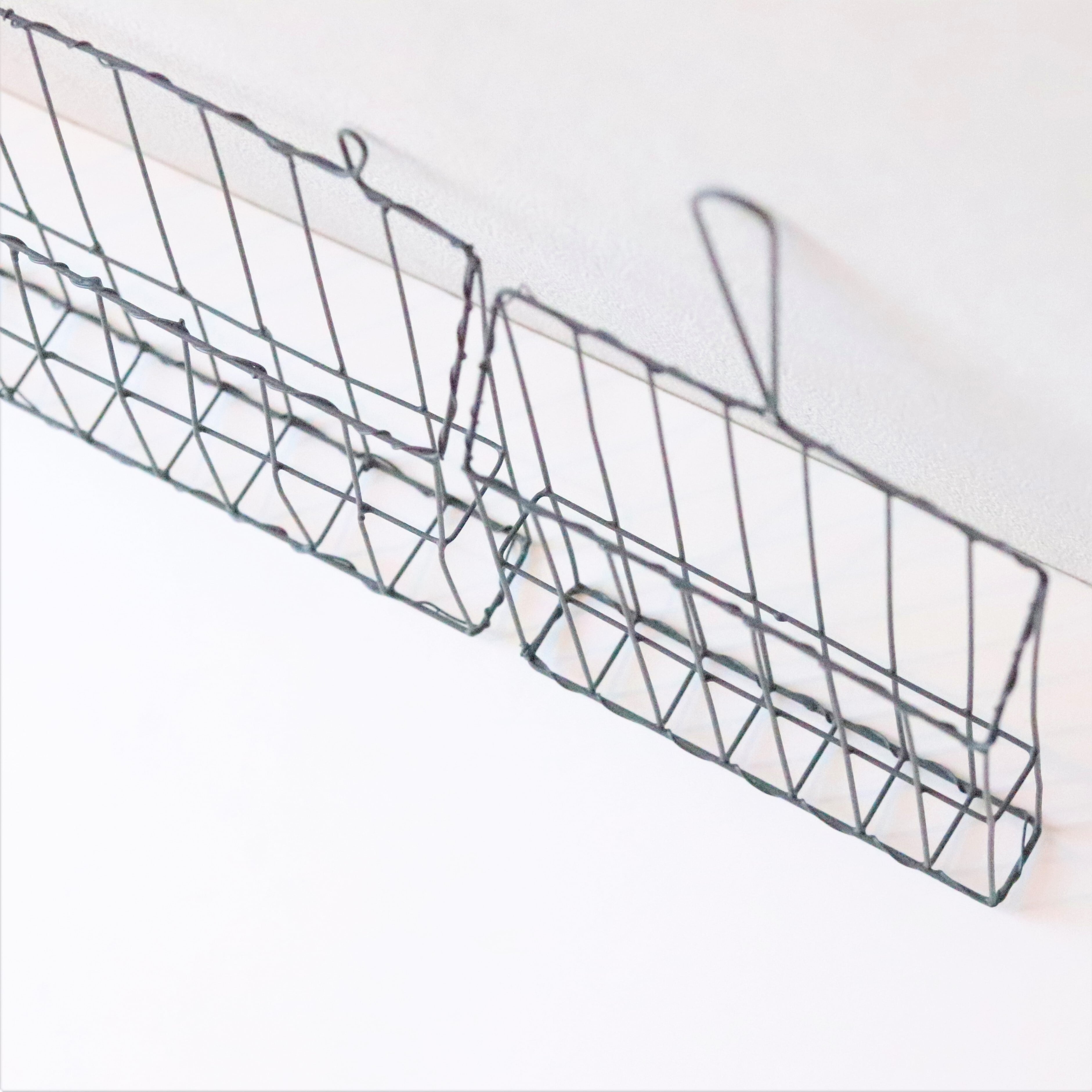 雑貨・インテリア】ワイヤーレターラックA,B | ジーフラットインテリア