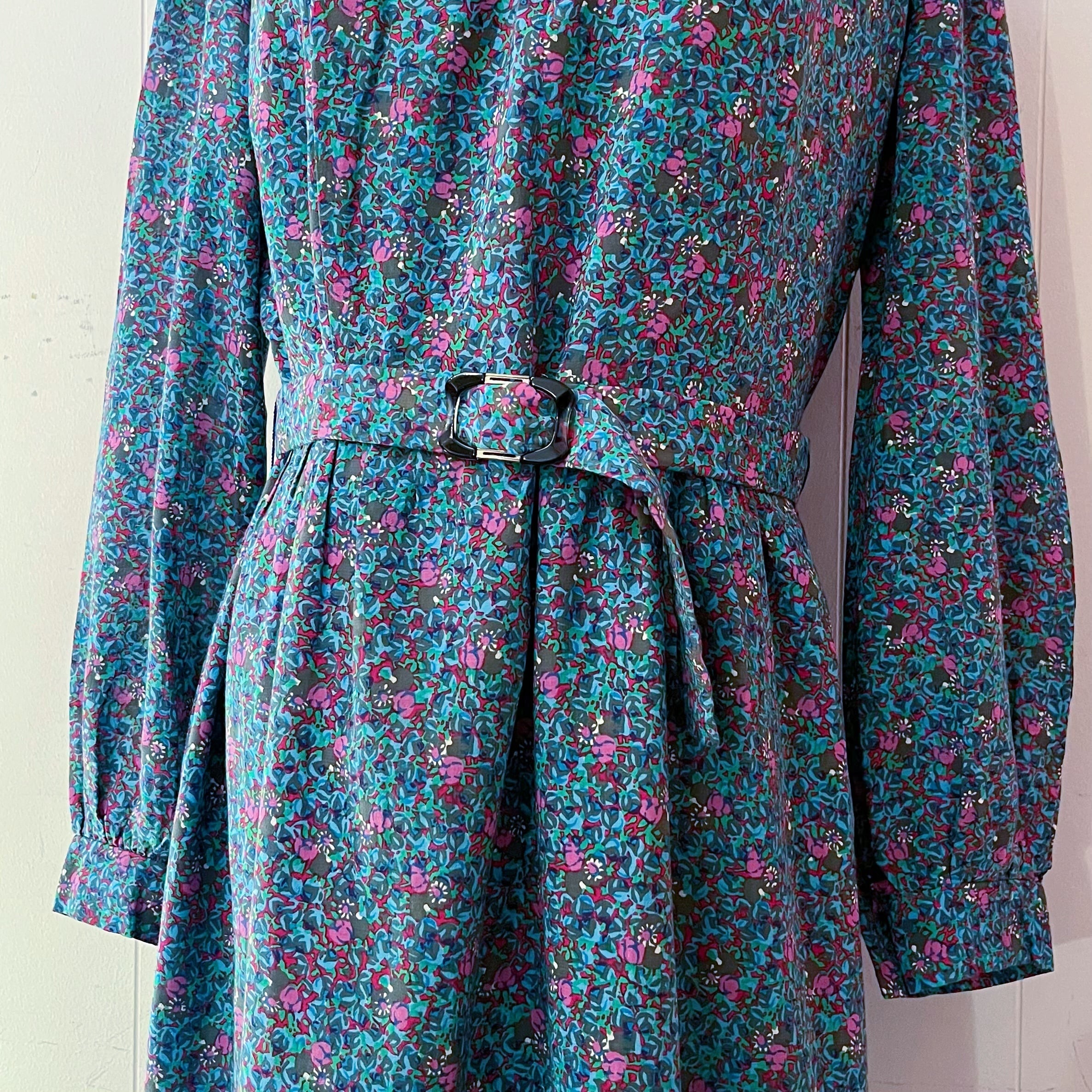 pink line flower gather one-piece